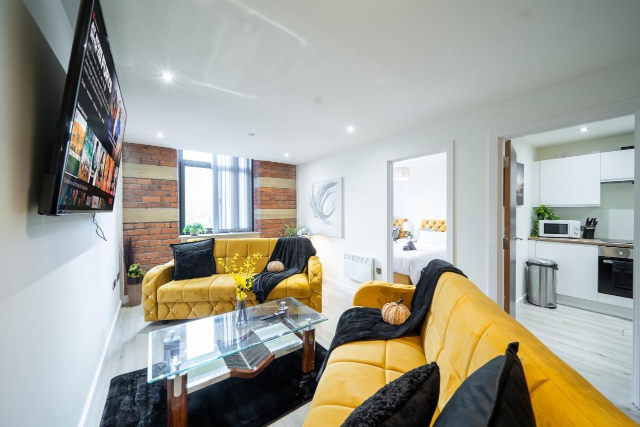 Bv Spacious 1-Bedroom Apartment Close To Town Center - Sleeps 6 Bradford  Dış mekan fotoğraf